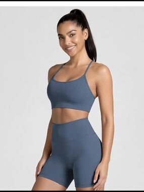 Everyday Seamless Sports Crop Bra & High-Waist Shorts - Blue